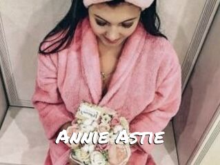 Annie_Astie