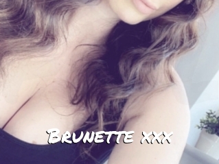 Brunette_xxx