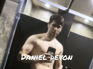 Daniel_devon