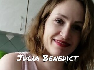 Julia_Benedict