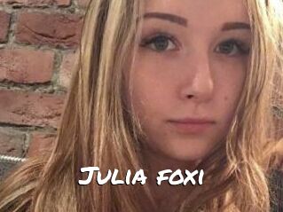 Julia_foxi