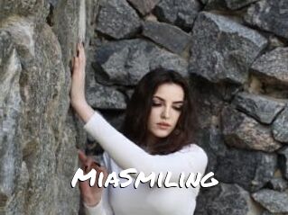 MiaSmiling