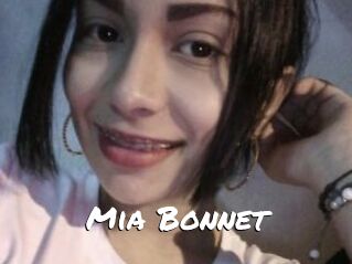 Mia_Bonnet