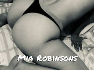 Mia_Robinsons