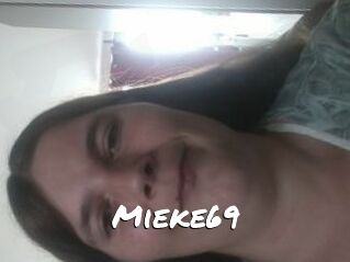 Mieke69