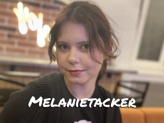 Melanietacker