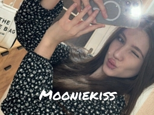 Mooniekiss