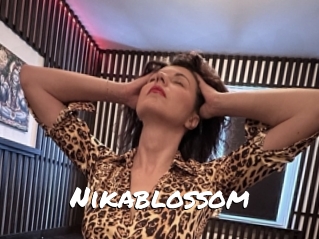 Nikablossom