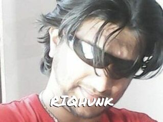 RIQhunk