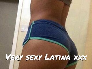 Very_sexy_Latina_xxx