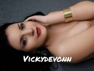 Vickydevonn